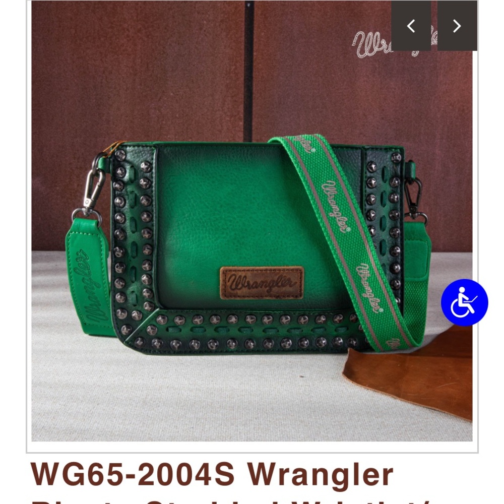 Wrangler crossbody with logo straps